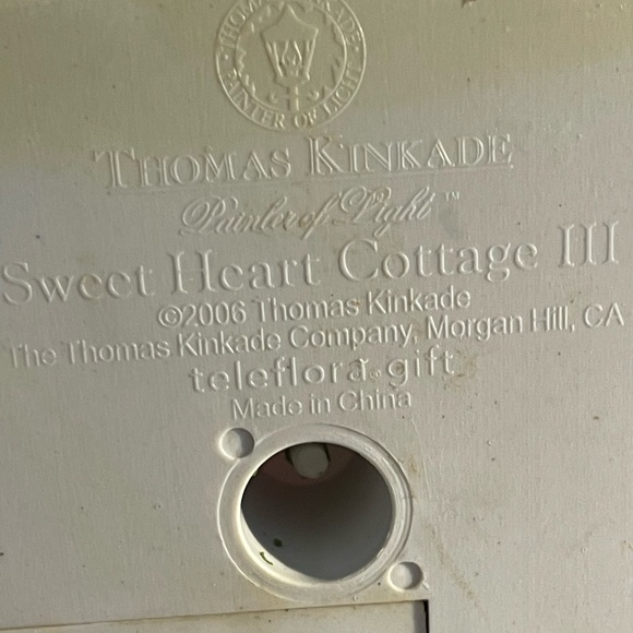 Thomas Kinkade Festive Holiday Village House -Lighted Sweet Heart Cottage III - Picture 11 of 13